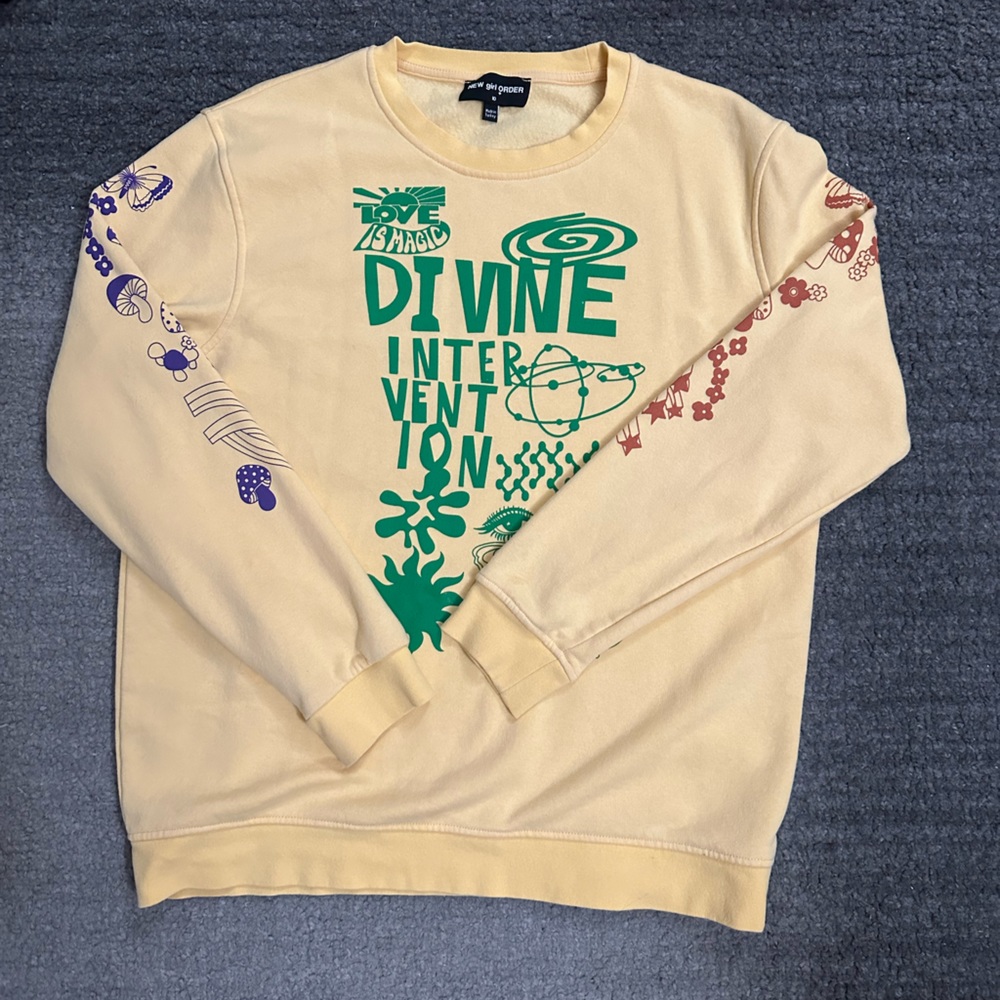 yellow sweatshirt